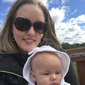 Meet your Posher, Ashlin